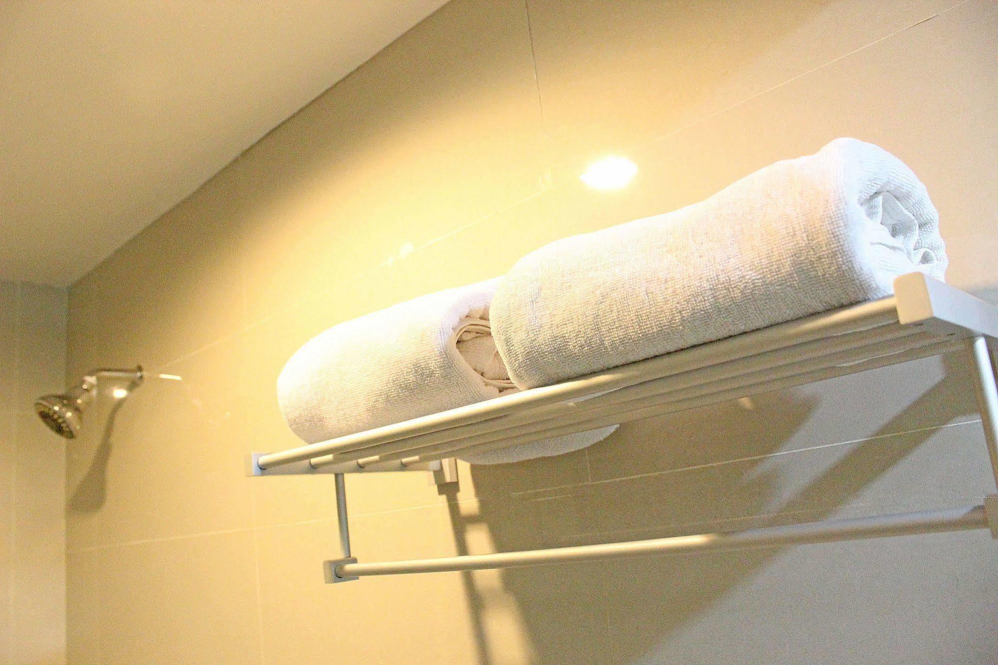 Zen Rooms Rujia Pecenongan Dżakarta Zewnętrze zdjęcie