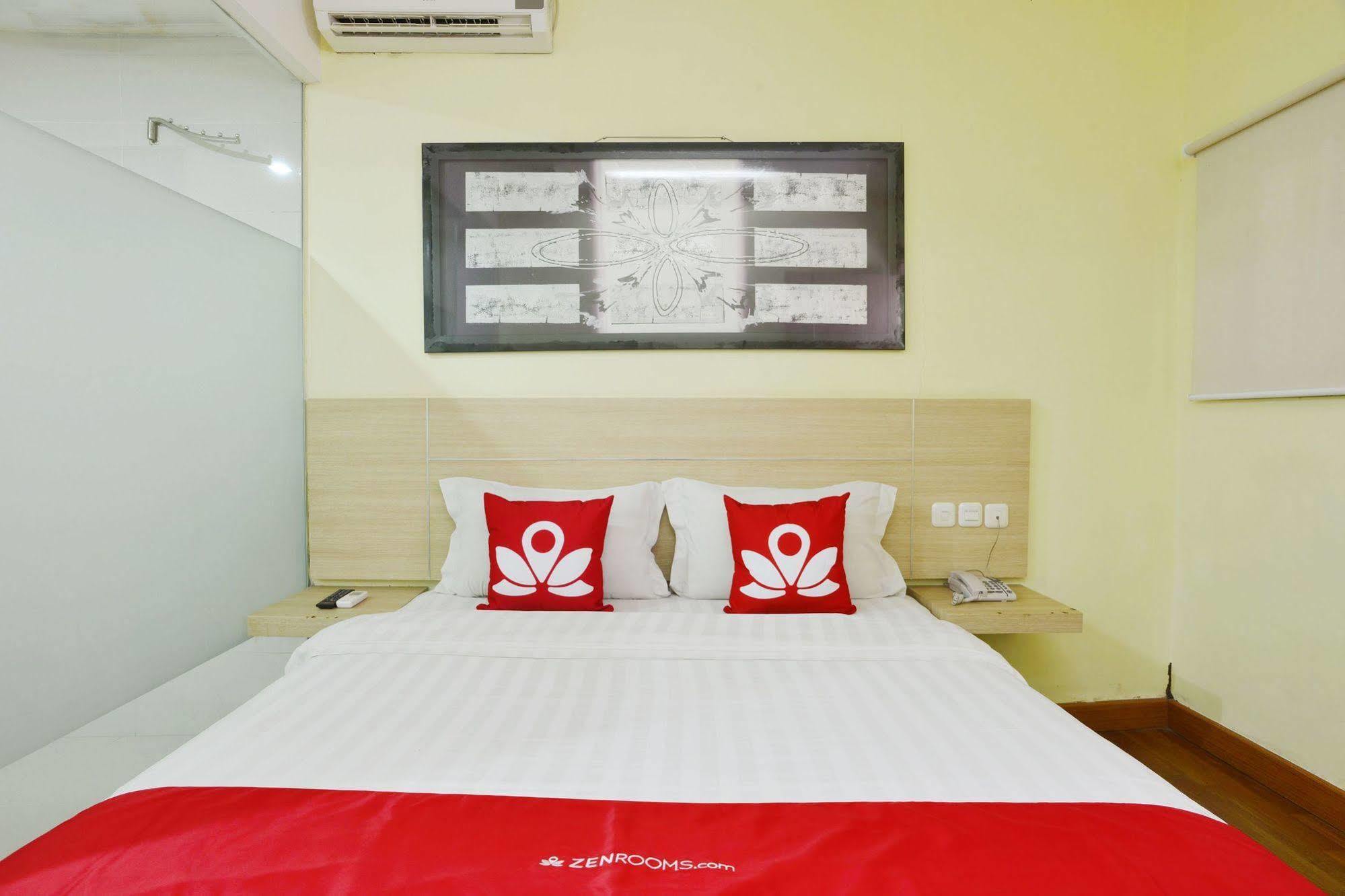 Zen Rooms Rujia Pecenongan Dżakarta Zewnętrze zdjęcie