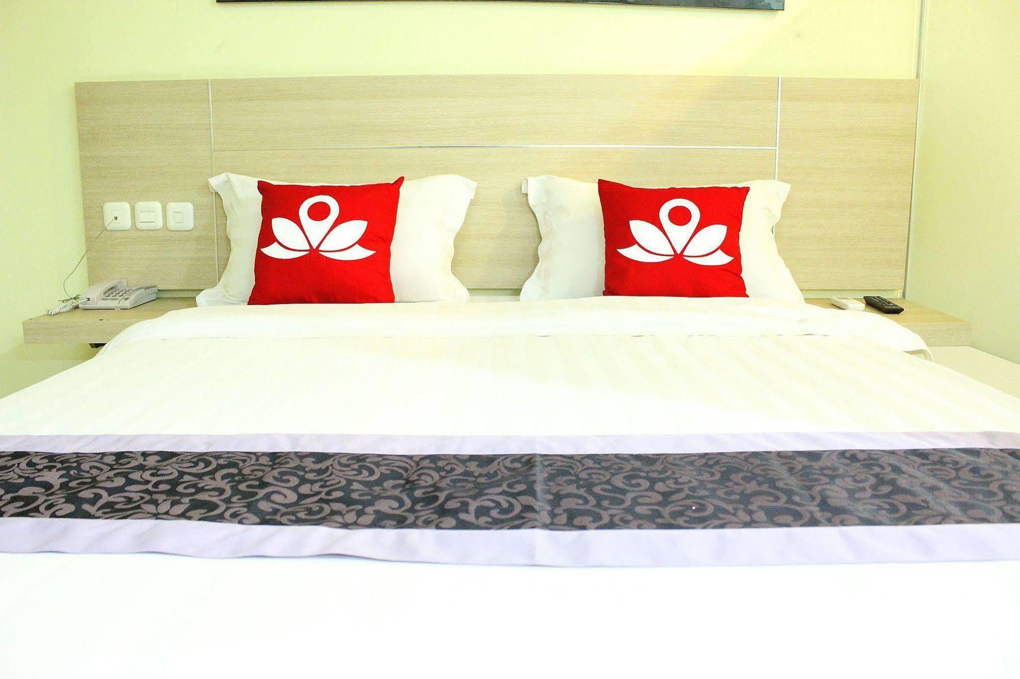 Zen Rooms Rujia Pecenongan Dżakarta Zewnętrze zdjęcie