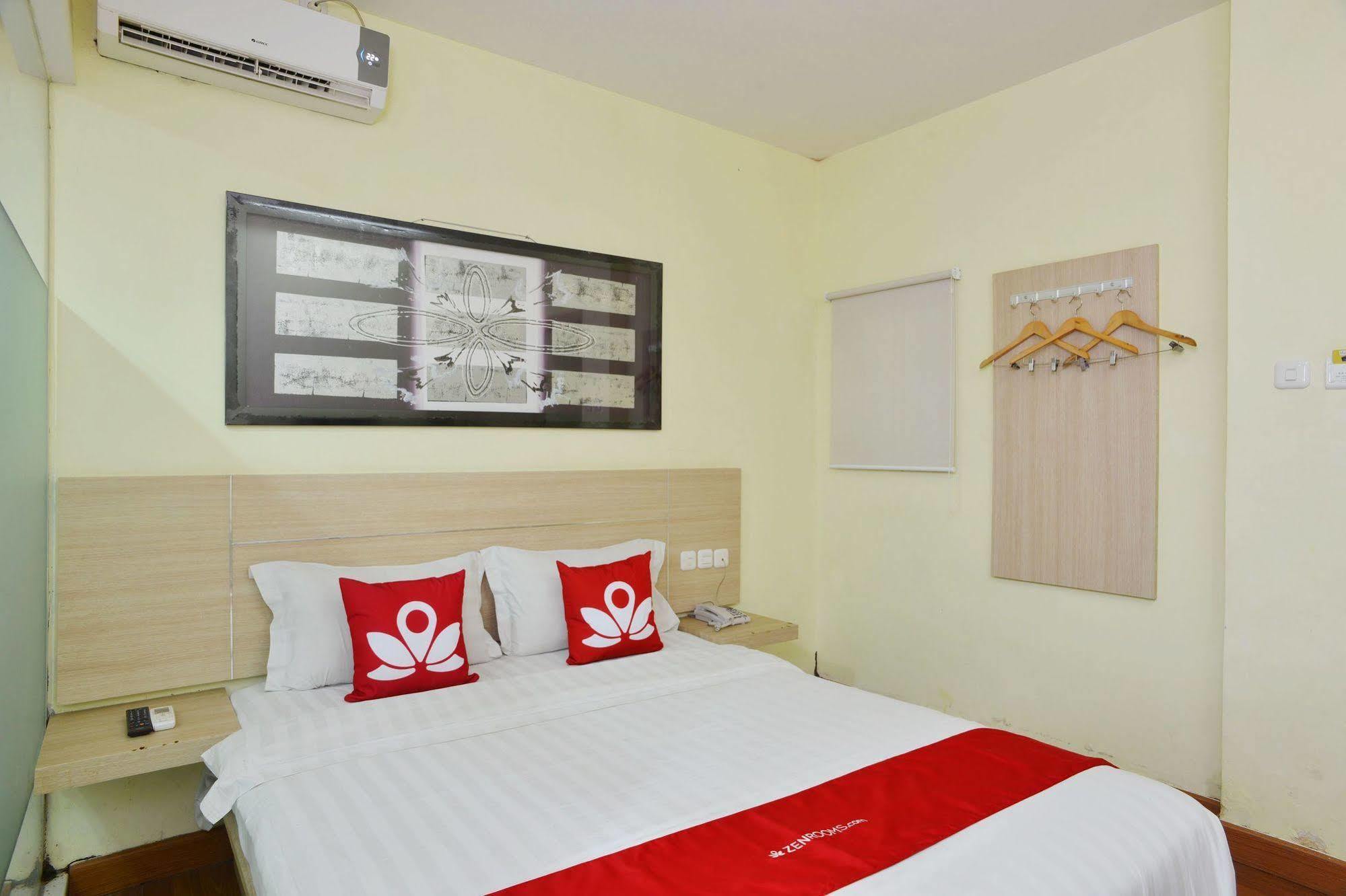Zen Rooms Rujia Pecenongan Dżakarta Zewnętrze zdjęcie
